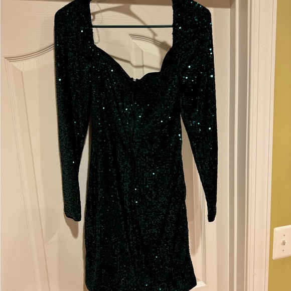 Fashion Nova dress size 4, great condition - Picture 2 of 5